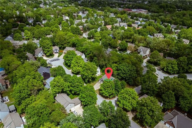 12495 S Hagan Lane, Olathe, KS 66062