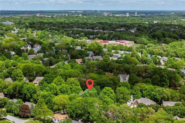 12495 S Hagan Lane, Olathe, KS 66062