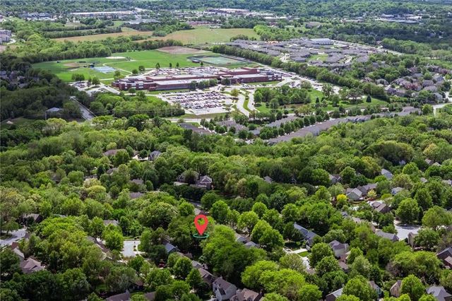 12495 S Hagan Lane, Olathe, KS 66062