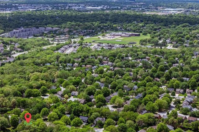 12495 S Hagan Lane, Olathe, KS 66062