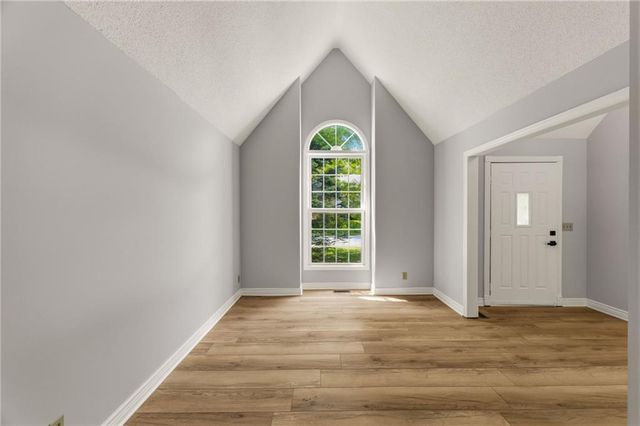 12495 S Hagan Lane, Olathe, KS 66062