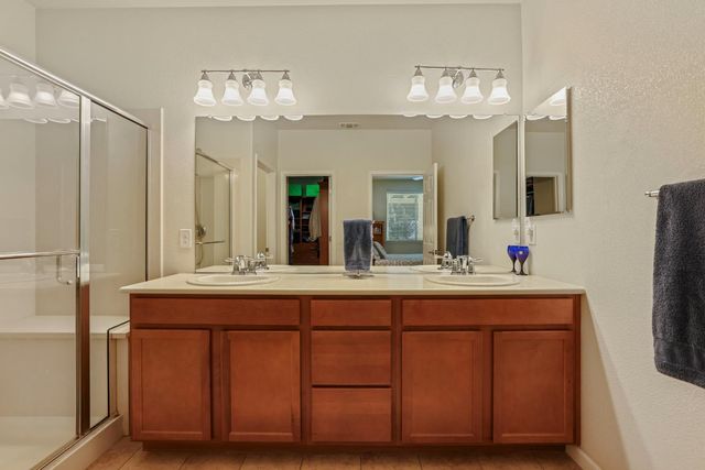 1391 Mill Run Ct, Manteca, CA 95336