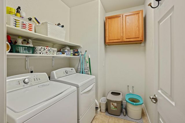 1391 Mill Run Ct, Manteca, CA 95336