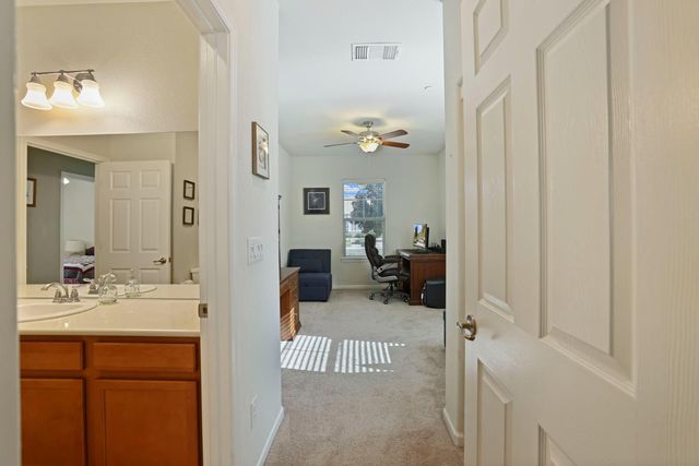 1391 Mill Run Ct, Manteca, CA 95336