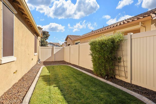 1391 Mill Run Ct, Manteca, CA 95336