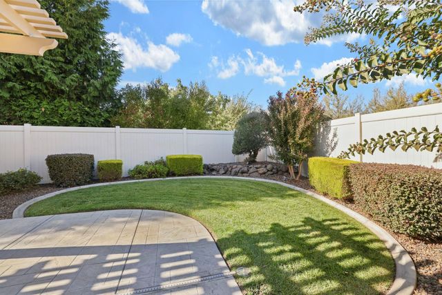 1391 Mill Run Ct, Manteca, CA 95336