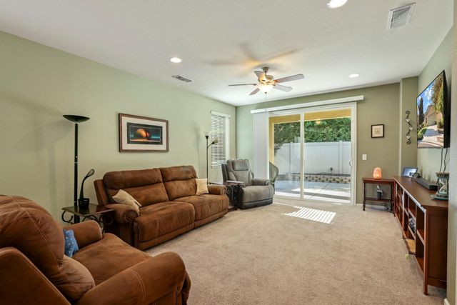 1391 Mill Run Ct, Manteca, CA 95336