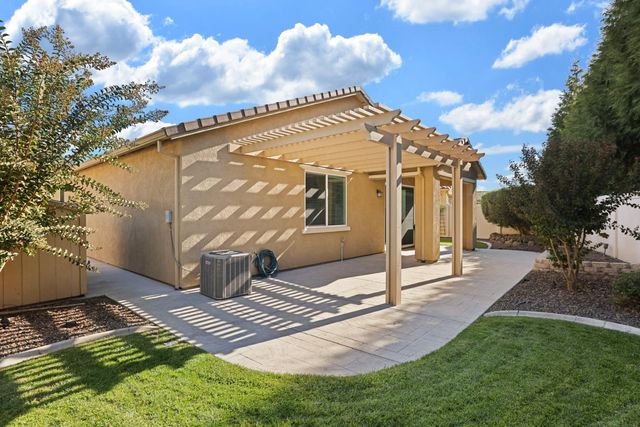 1391 Mill Run Ct, Manteca, CA 95336