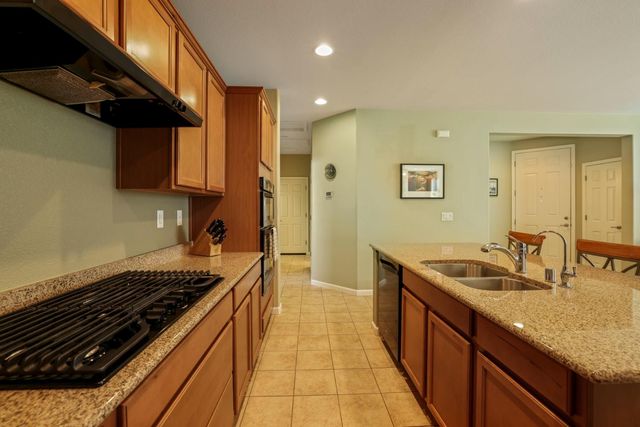 1391 Mill Run Ct, Manteca, CA 95336