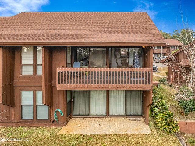 223 Molokai, F, Diamondhead, MS 39525