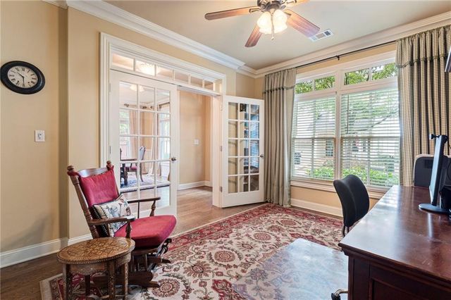 530 Willow Oak Way, Roswell, GA 30076