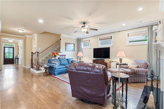 530 Willow Oak Way, Roswell, GA 30076