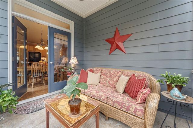 530 Willow Oak Way, Roswell, GA 30076