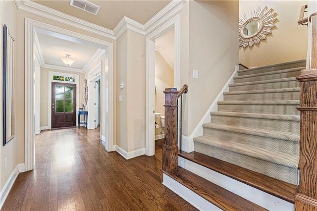 530 Willow Oak Way, Roswell, GA 30076