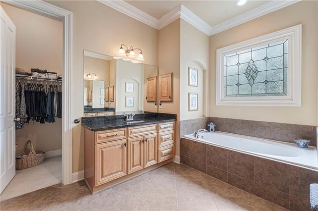 530 Willow Oak Way, Roswell, GA 30076