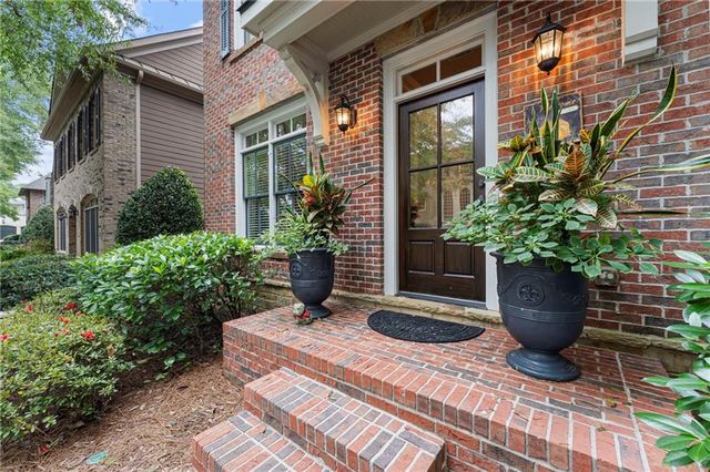 530 Willow Oak Way, Roswell, GA 30076