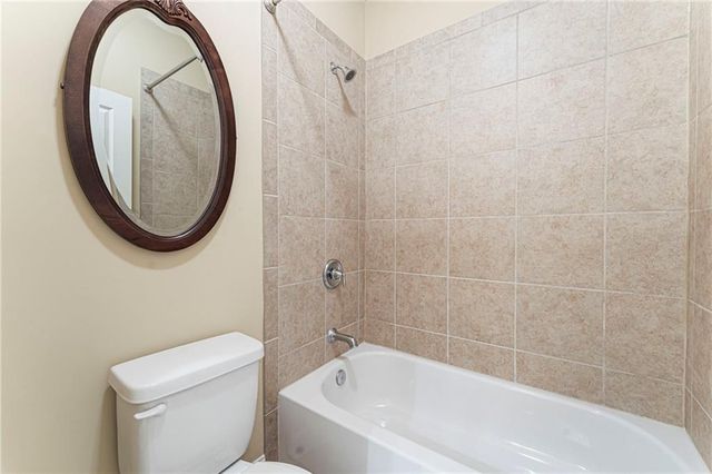 530 Willow Oak Way, Roswell, GA 30076