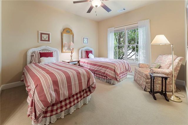 530 Willow Oak Way, Roswell, GA 30076