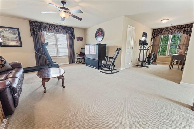 530 Willow Oak Way, Roswell, GA 30076