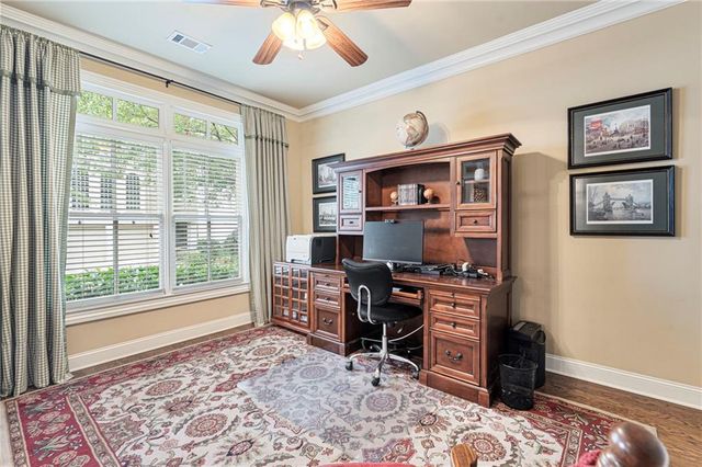 530 Willow Oak Way, Roswell, GA 30076