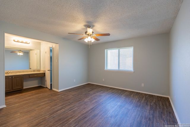 4902 BROOKHEAD LN, Schertz, TX 78108