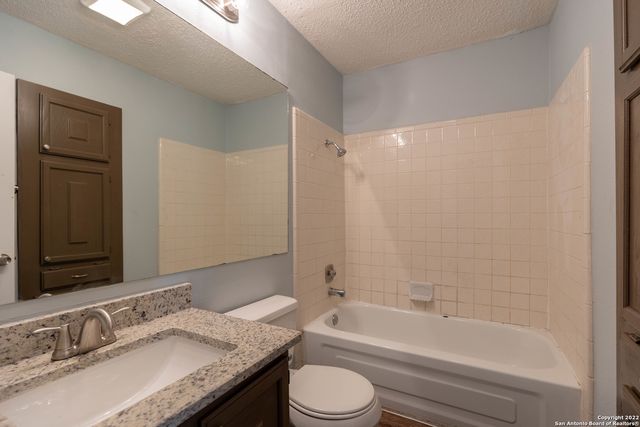 4902 BROOKHEAD LN, Schertz, TX 78108