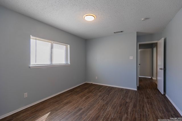 4902 BROOKHEAD LN, Schertz, TX 78108