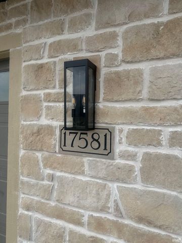 17581 Letterbrick Run, Leo, IN 46765