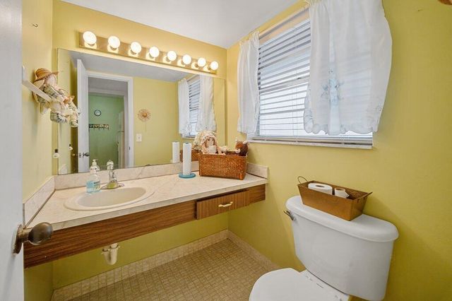 12026 Greenway Circle S 202, Royal Palm Beach, FL 33411