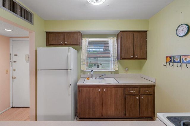 12026 Greenway Circle S 202, Royal Palm Beach, FL 33411