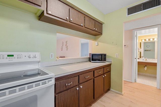 12026 Greenway Circle S 202, Royal Palm Beach, FL 33411