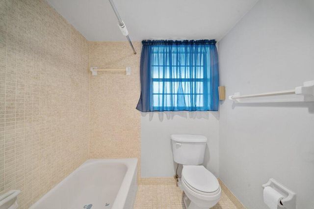 12026 Greenway Circle S 202, Royal Palm Beach, FL 33411