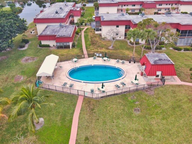 12026 Greenway Circle S 202, Royal Palm Beach, FL 33411