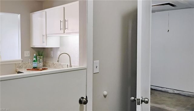 1226 Eaglewood DR, Virginia Beach, VA 23454