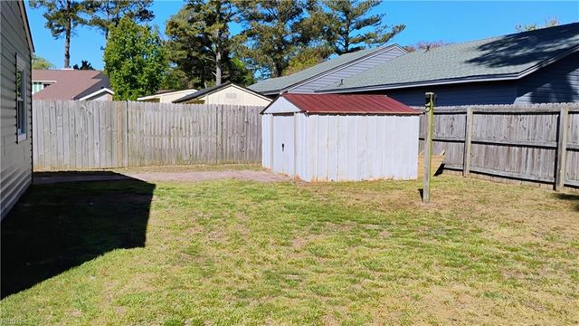 1226 Eaglewood DR, Virginia Beach, VA 23454