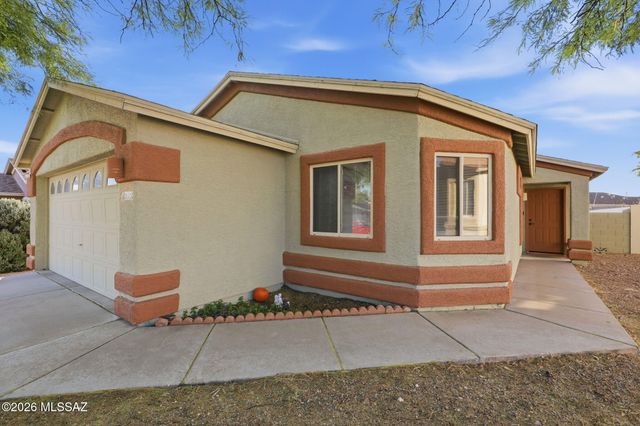 10233 E Desert Mesa Drive, Tucson, AZ 85747