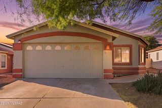 10233 E Desert Mesa Drive, Tucson, AZ 85747