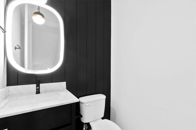 1147 N Madison Avenue 104, Dallas, TX 75208