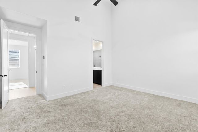 1147 N Madison Avenue 104, Dallas, TX 75208