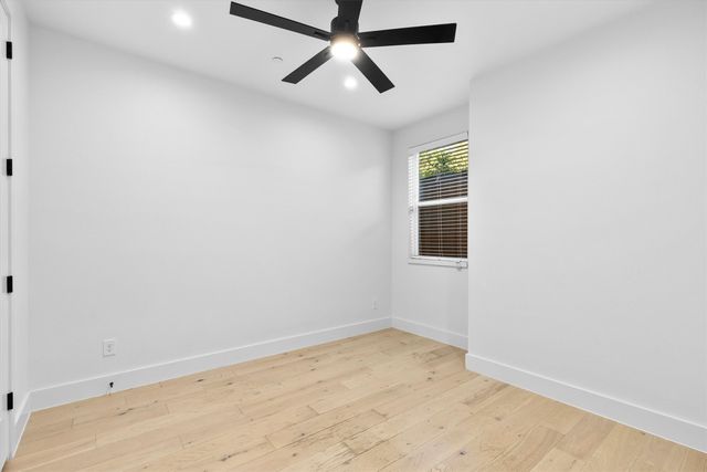 1147 N Madison Avenue 104, Dallas, TX 75208