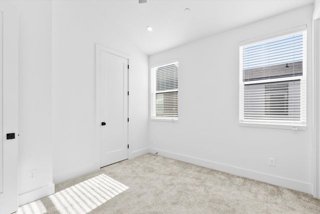 1147 N Madison Avenue 104, Dallas, TX 75208