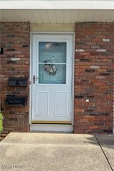 7487 Essex Drive, Mentor, OH 44060