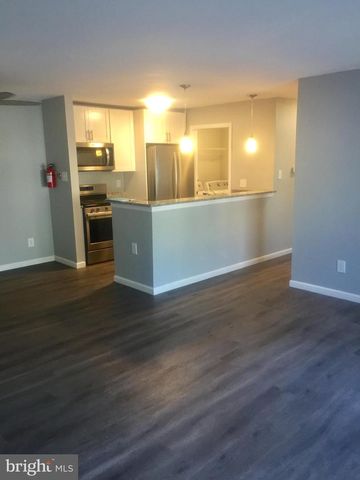 1609 WOODHOLLOW DR, Marlton, NJ 08053