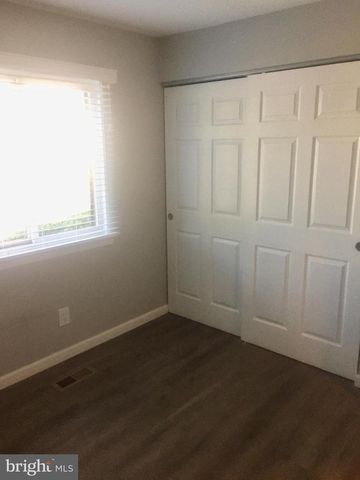 1609 WOODHOLLOW DR, Marlton, NJ 08053