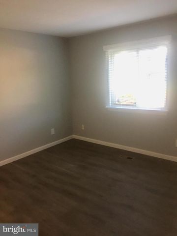 1609 WOODHOLLOW DR, Marlton, NJ 08053