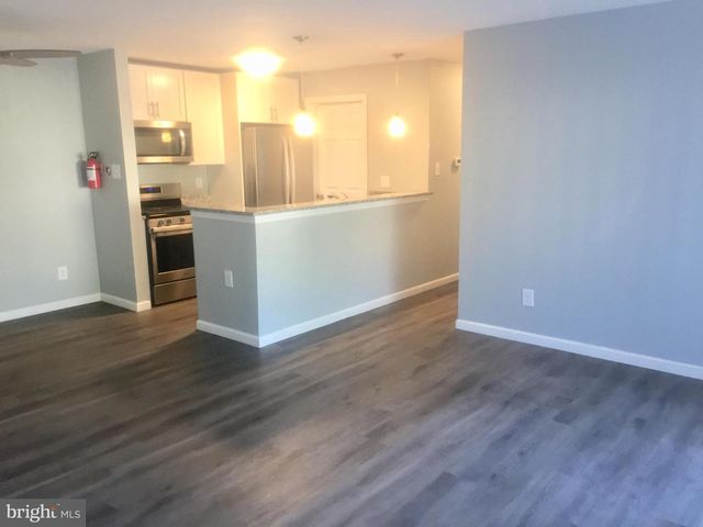 1609 WOODHOLLOW DR, Marlton, NJ 08053