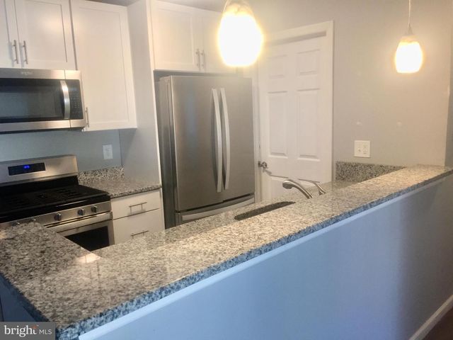 1609 WOODHOLLOW DR, Marlton, NJ 08053