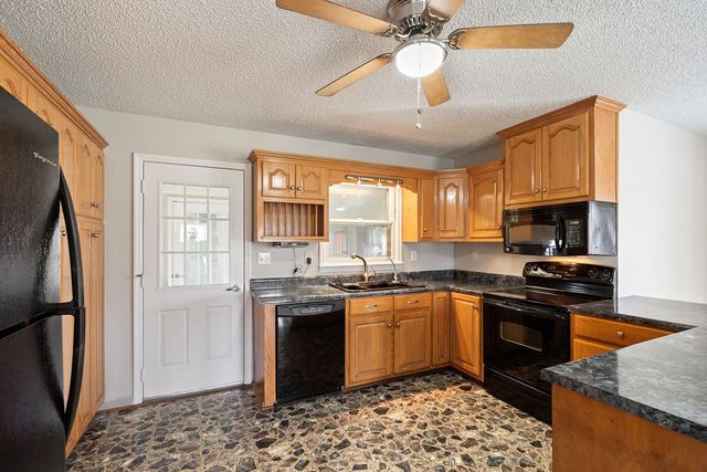 210 Salem Rd, Minor Hill, TN 38473