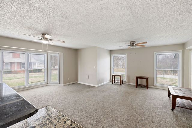 210 Salem Rd, Minor Hill, TN 38473