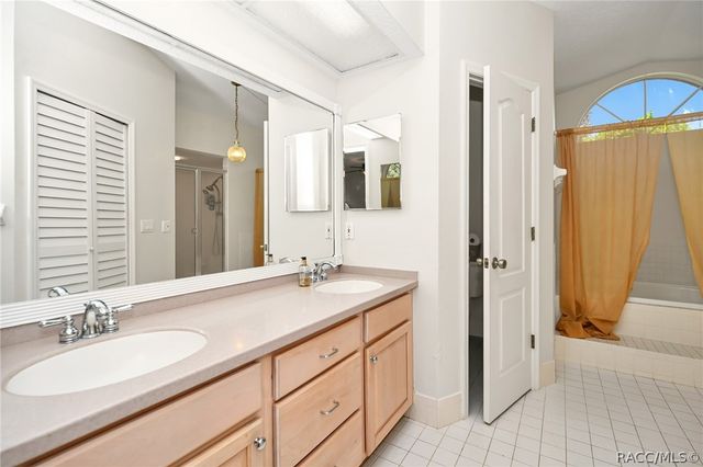 17 S Sweetgum Court, Homosassa, FL 34446